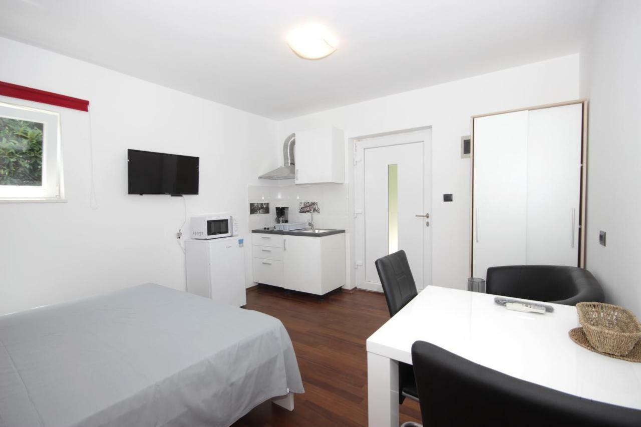 Natasa Apartmán *